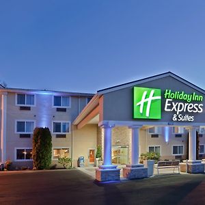 Holiday Inn Express Hotels & Suites Burlington By Ihg